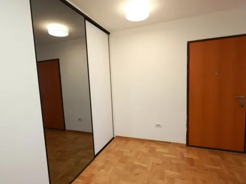 Sale, one bedroom apartment, 49m², Tološi, Podgorica - image 8