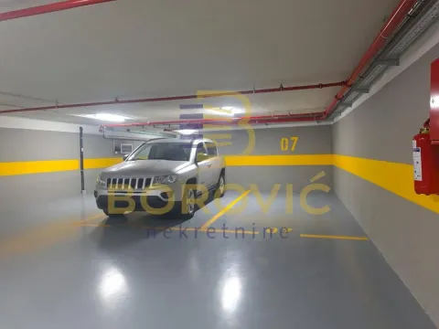 Sale, parking/garage, 12m², Vračar Hram, Vračar Sve Podlokacije