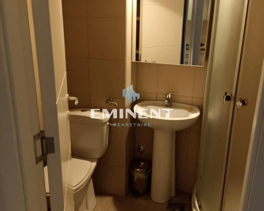 Rent, two bedroom apartment, 37m², Crveni Krst, Beograd