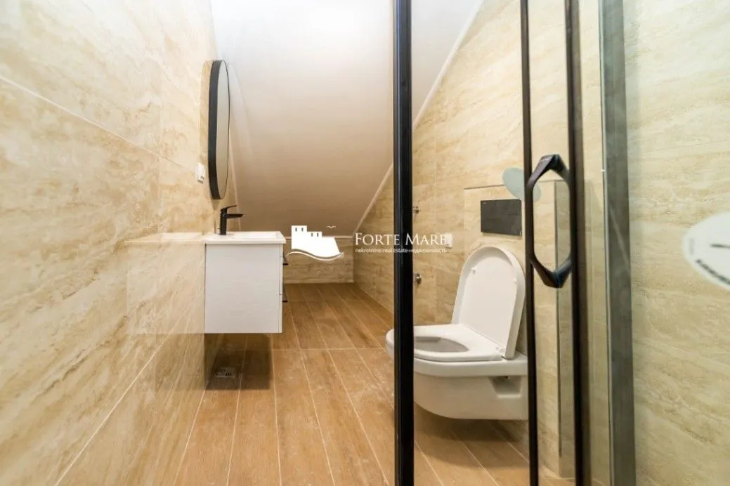 Prodaja, trosoban stan, 146m², Đenovići, Herceg Novi