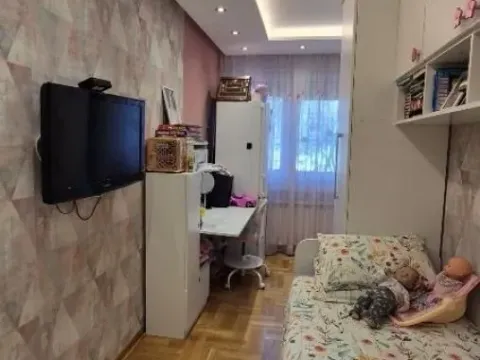 Sale, four bedroom apartment, 69m², Zvezdara Sve Podlokacije, Beograd - image 13