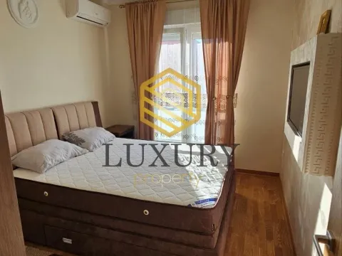 Izdavanje, dvosoban stan, 64m², City Kvart, Podgorica - image 8