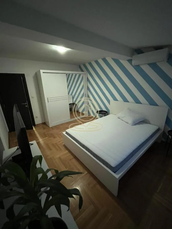 Rent, three bedroom apartment, 83m², Karaburma, Palilula Sve Podlokacije