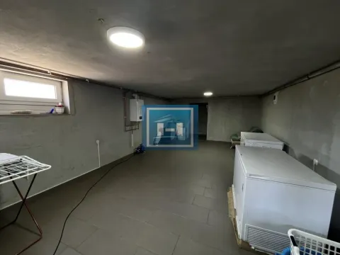 Prodaja, kuća, 271m², Šantarovac, Jagodina - image 14