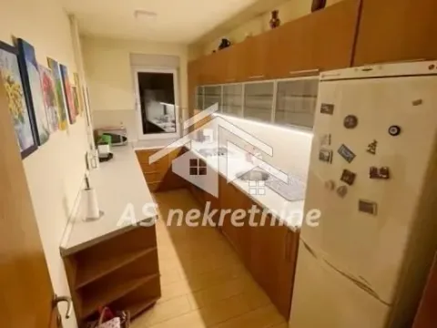 Izdavanje, trosoban stan, 95m², Autokomanda, Voždovac Sve Podlokacije - image 9