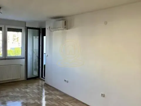 Rent, one bedroom apartment, 55m², Medijana, Niš - image 2