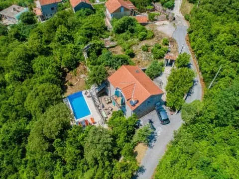 Rent, house, 200m², Đuraševići, Tivat - image 7