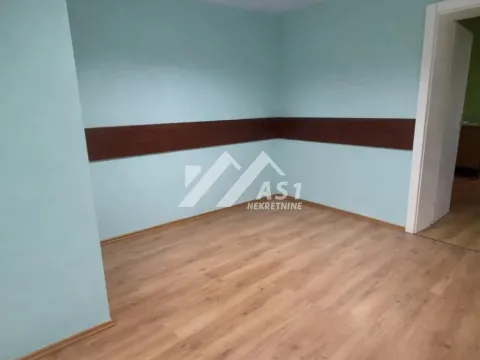 Rent, office space, 300m², Petrovaradin, Novi Sad - image 9