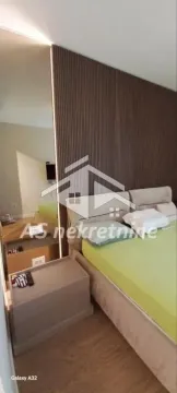 Rent, three bedroom apartment, 92m², Savski Venac, Beograd - image 18
