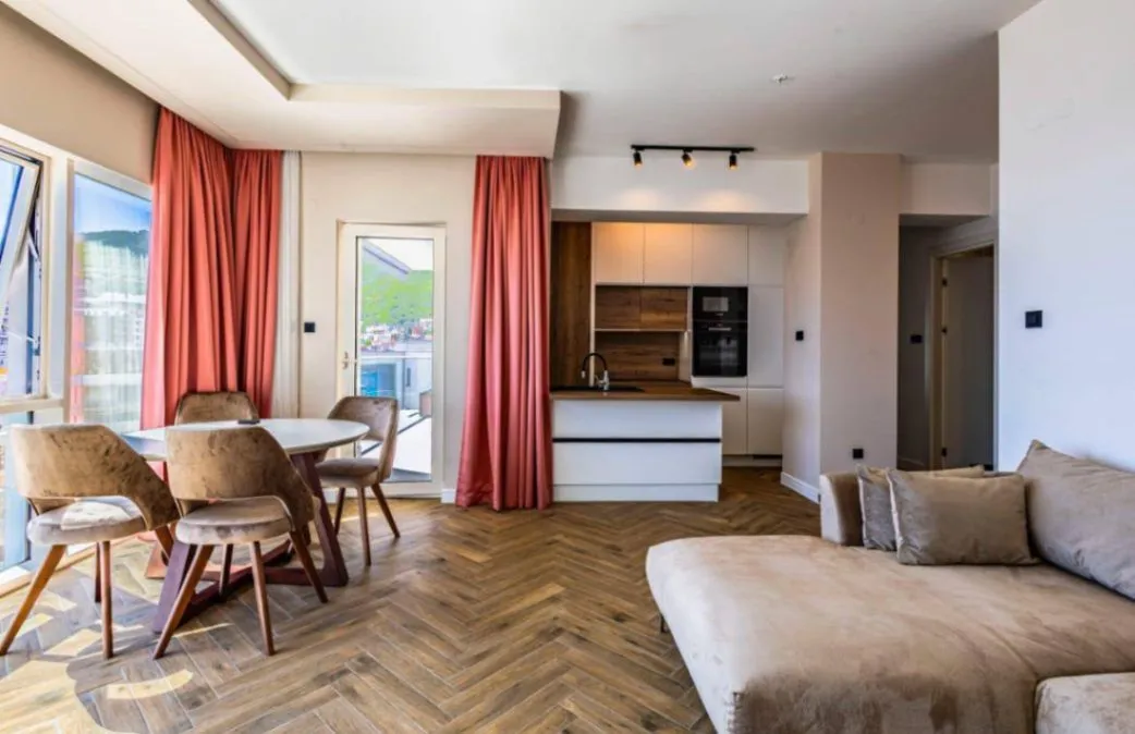 Sale, two bedroom apartment, 85m², Bečići, Budva