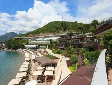 Sale, two bedroom apartment, 178m², Dukley Gardens, Budva