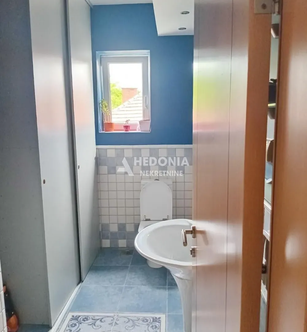 Sale, apartment, 217m², Banjica, Voždovac Sve Podlokacije
