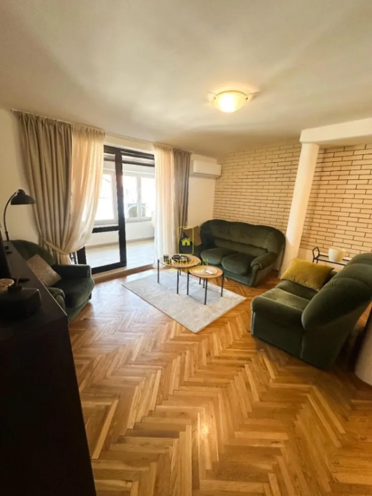 Prodaja, dvosoban stan, 75m², Centar, Podgorica