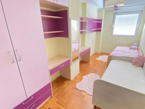 Izdavanje, trosoban stan, 100m², City Kvart, Podgorica - image 5