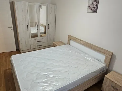 Izdavanje, jednosoban stan, 42m², City Kvart, Podgorica - image 5