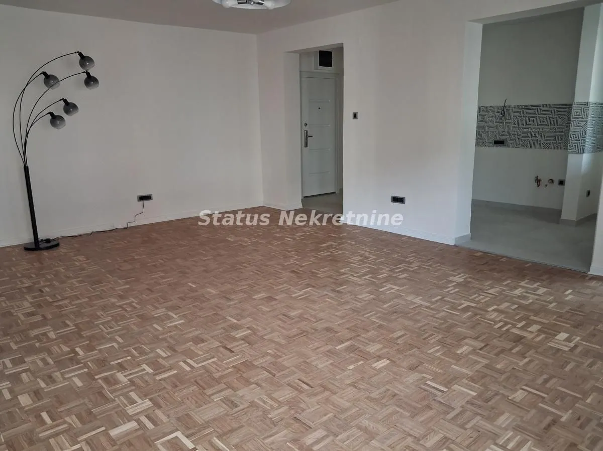 Prodaja, dvosoban stan, 64m², Cara Dušana, Novi Sad Sve Podlokacije
