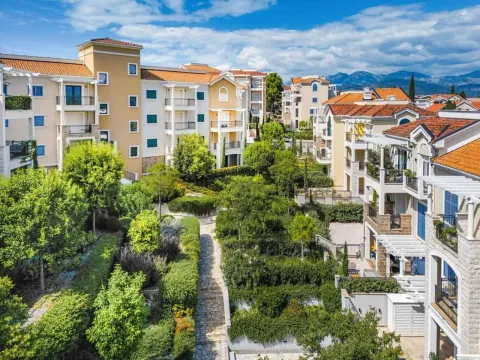 Sale, one bedroom apartment, 71m², Luštica Bay, Tivat - image 8