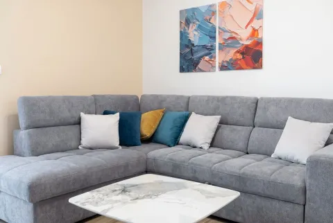 Rent, three bedroom apartment, 90m², Bečići, Budva - image 4