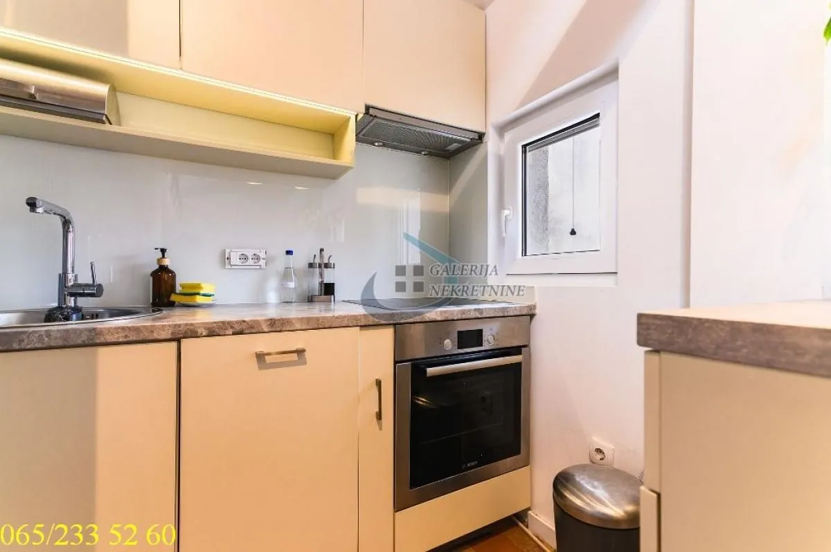 Sale, two bedroom apartment, 45m², Vračar Sve Podlokacije, Beograd