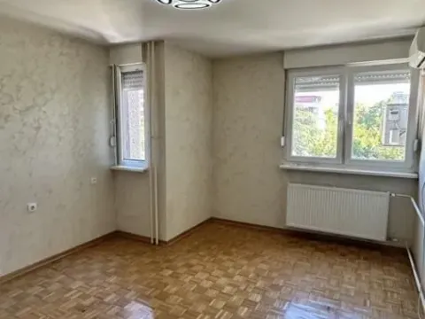 Prodaja, garsonjera, 21m², Bulevar Oslobodjenja, Novi Sad Sve Podlokacije - image 2