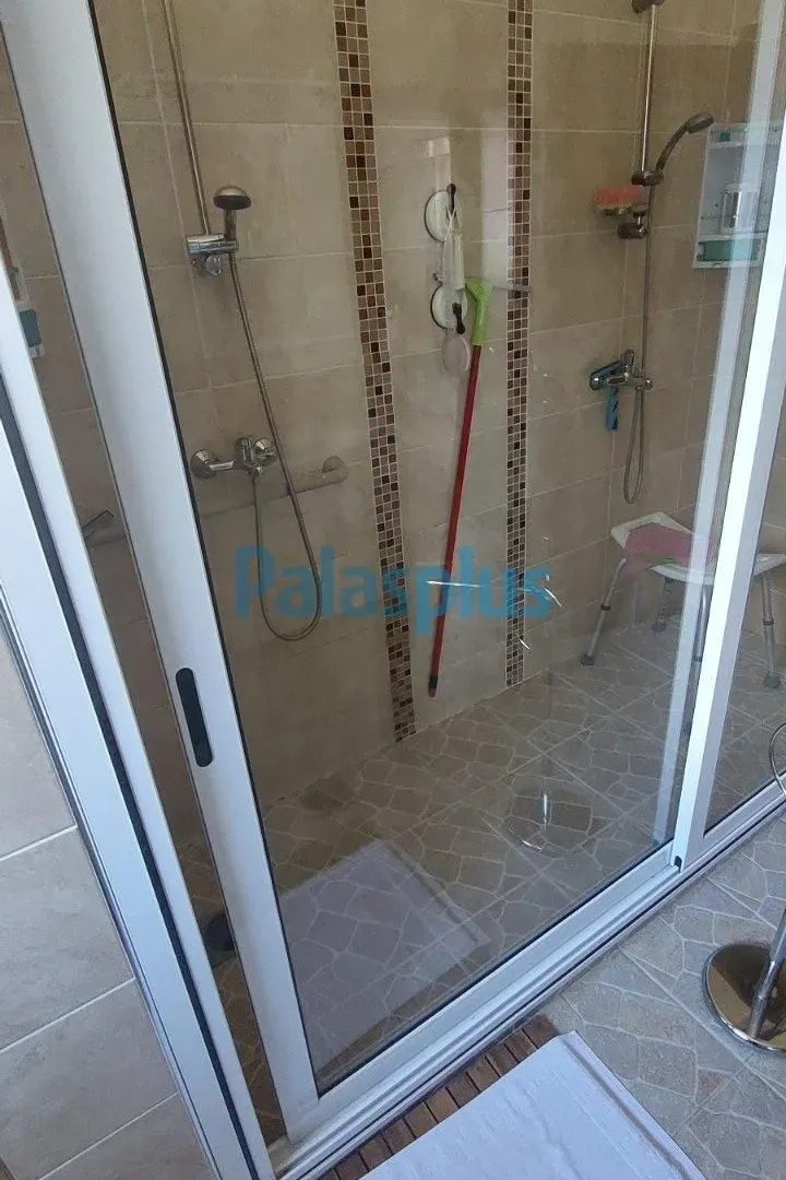 Prodaja, kuća, 337m², Stara Lipovica, Barajevo