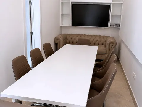 Rent, office space, 98m², Stari Aerodrom, Podgorica - image 7