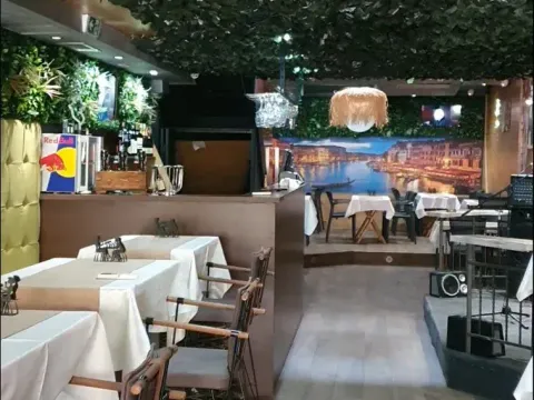 Prodaja, poslovni prostor, 136m², Centar, Podgorica