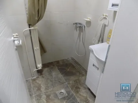 Izdavanje, dvosoban stan, 46m², Centar, Paraćin - image 7