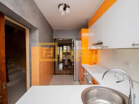 Izdavanje, kuća, 200m², Konik, Podgorica - image 10