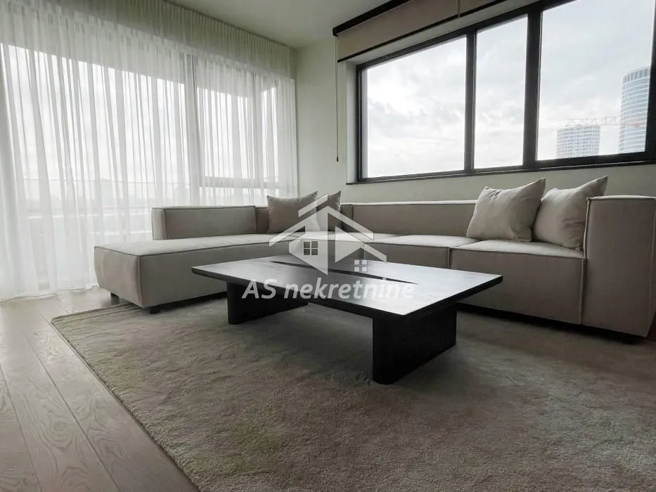 Izdavanje, četvorosoban stan, 152m², Savski Venac, Beograd
