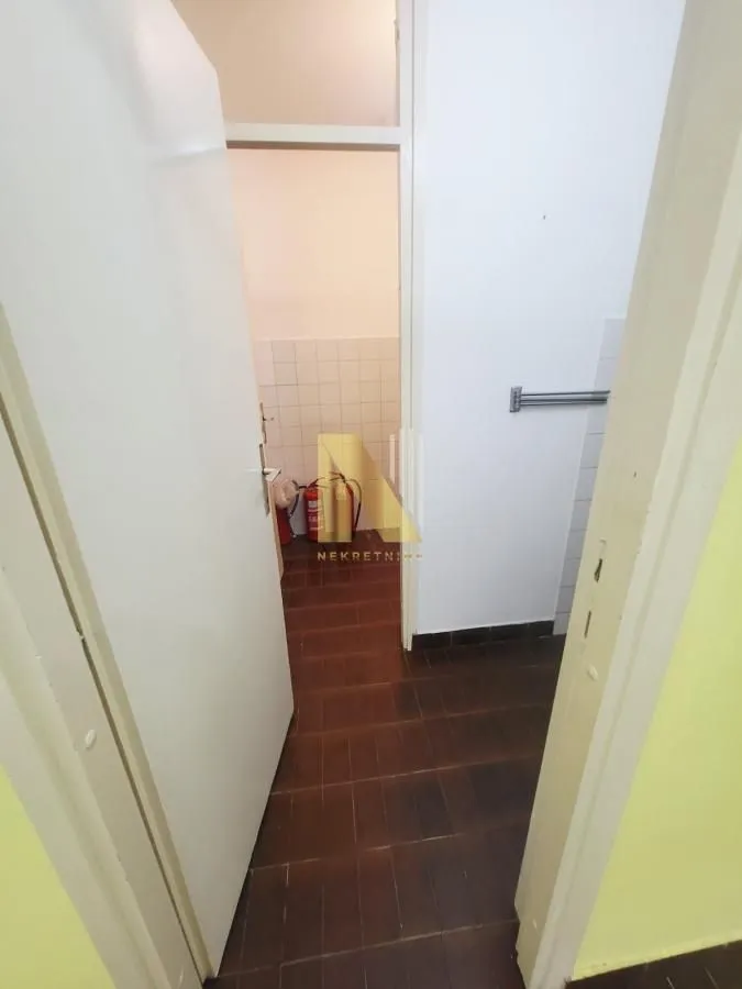 Rent, office space, 33m², Sajmište, Novi Sad