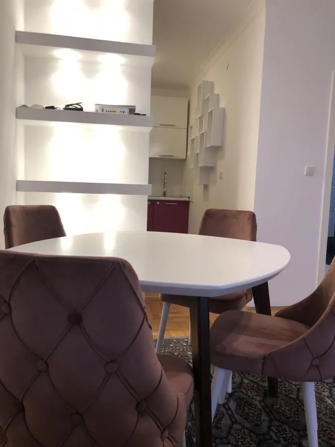 Prodaja, dvosoban stan, 51m², Sajmište, Novi Sad