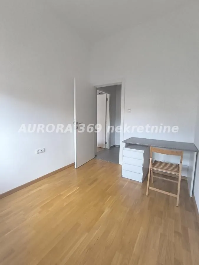 Prodaja, trosoban stan, 71m², Stari Majur, Petrovaradin