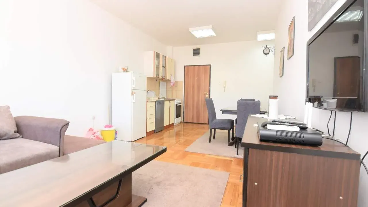 Sale, one bedroom apartment, 43m², Stari Aerodrom, Podgorica