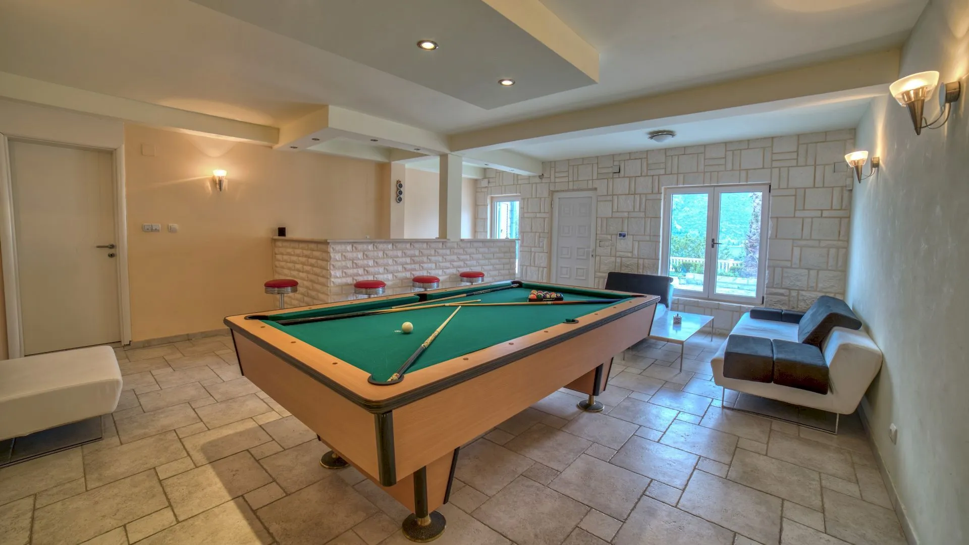 Sale, house, 278m², Stoliv, Kotor