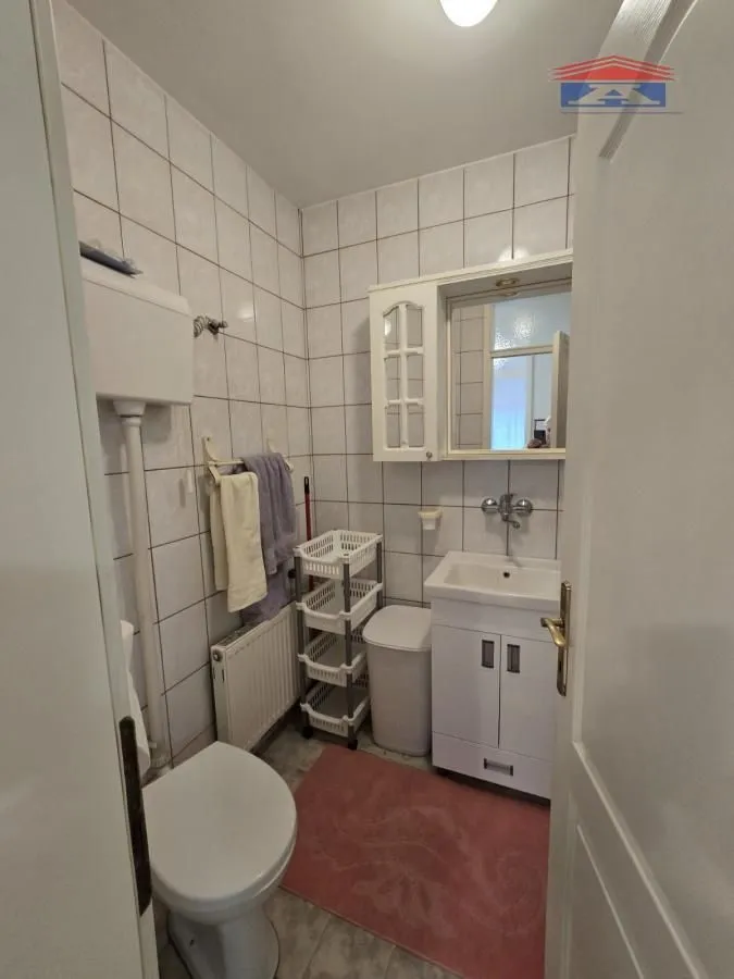 Izdavanje, dvosoban stan, 49m², Podbara, Novi Sad Sve Podlokacije