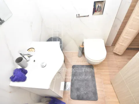 Rent, one bedroom apartment, 45m², Pobrežje, Podgorica - image 9