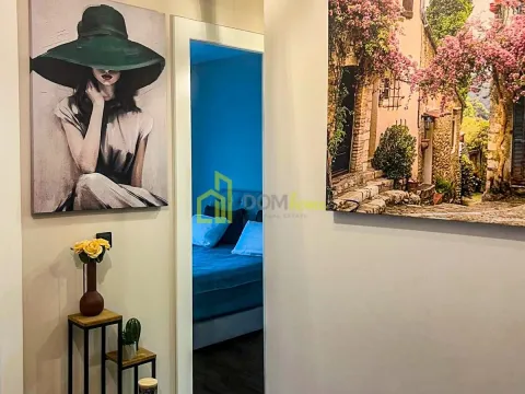 Prodaja, jednosoban stan, 70m², Tivat, Crna Gora - image 2