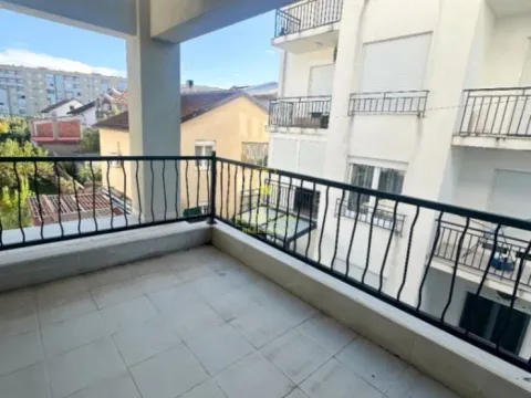 Prodaja, jednosoban stan, 53m², Stari Aerodrom, Podgorica - image 7