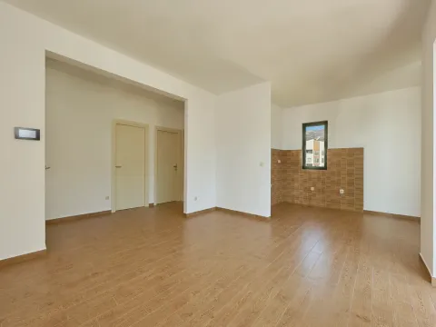 Sale, two bedroom apartment, 63m², Bečići, Budva - image 12