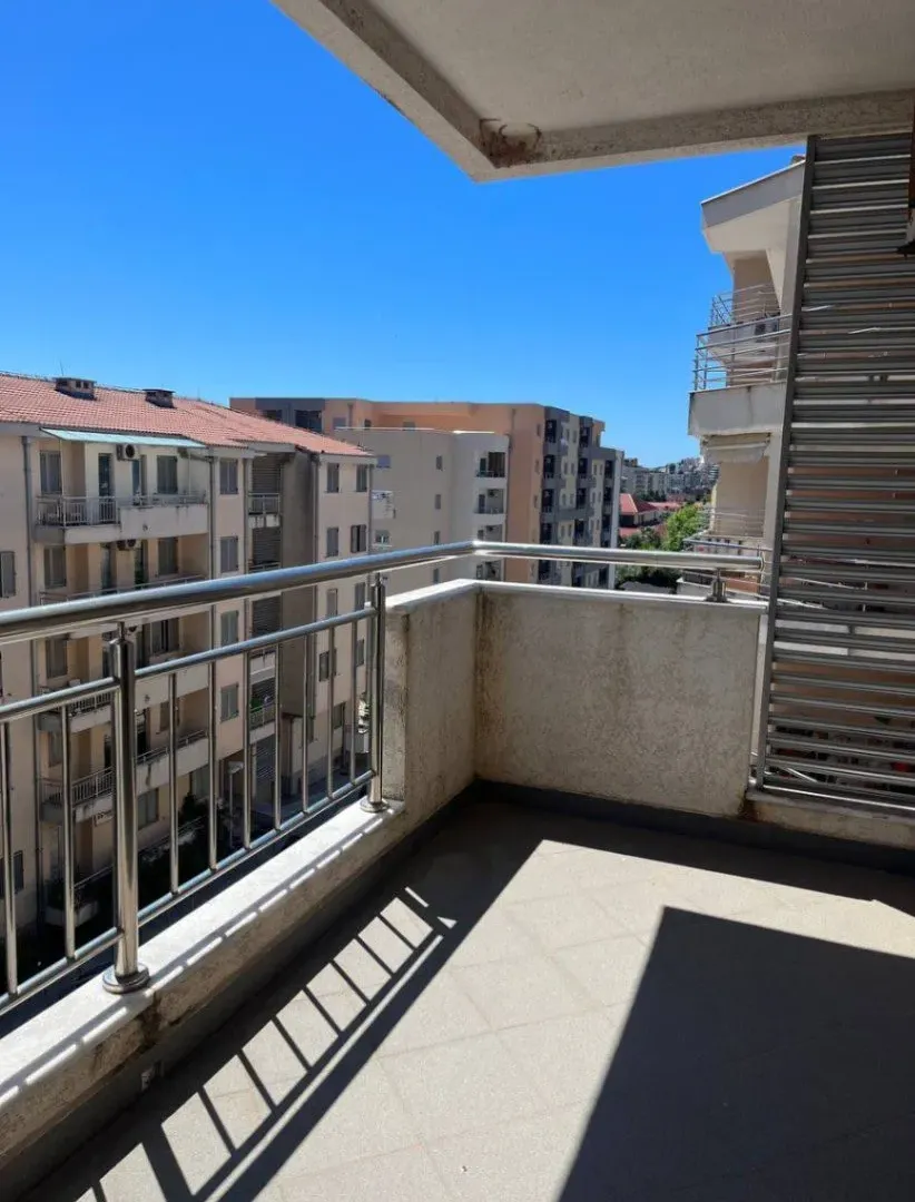 Prodaja, trosoban stan, 89m², Rozino, Budva