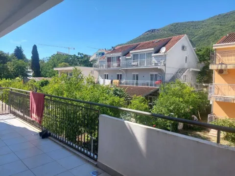 Izdavanje, dvosoban stan, 139m², Baošići, Herceg Novi - image 16