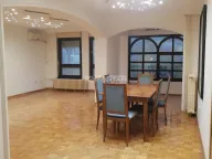 Izdavanje, četvorosoban stan, 115m², Kalenić Pijaca, Vračar Sve Podlokacije - image 1