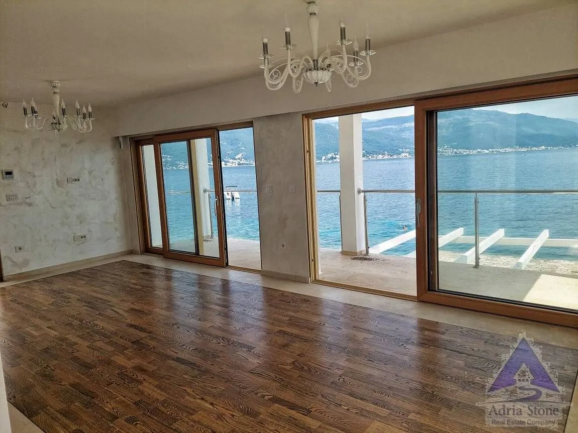 Prodaja, kuća, 300m², Krašići, Tivat