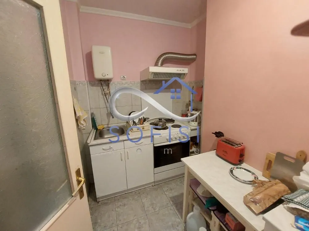 Prodaja, dvosoban stan, 43m², Centar, Novi Sad