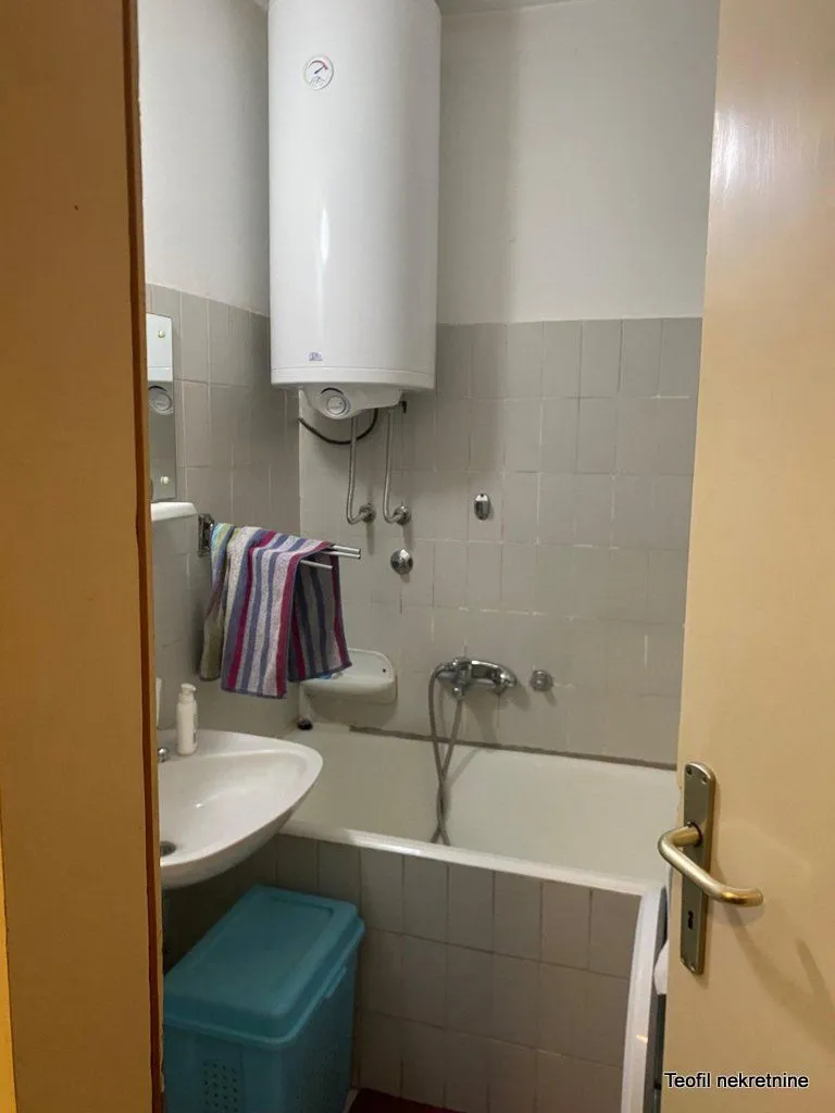 Sale, four bedroom apartment, 84m², Stari Grad, Beograd
