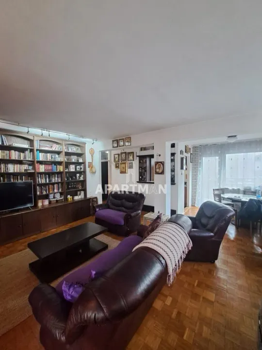 Prodaja, četvorosoban stan, 109m², Vračar Sve Podlokacije, Beograd