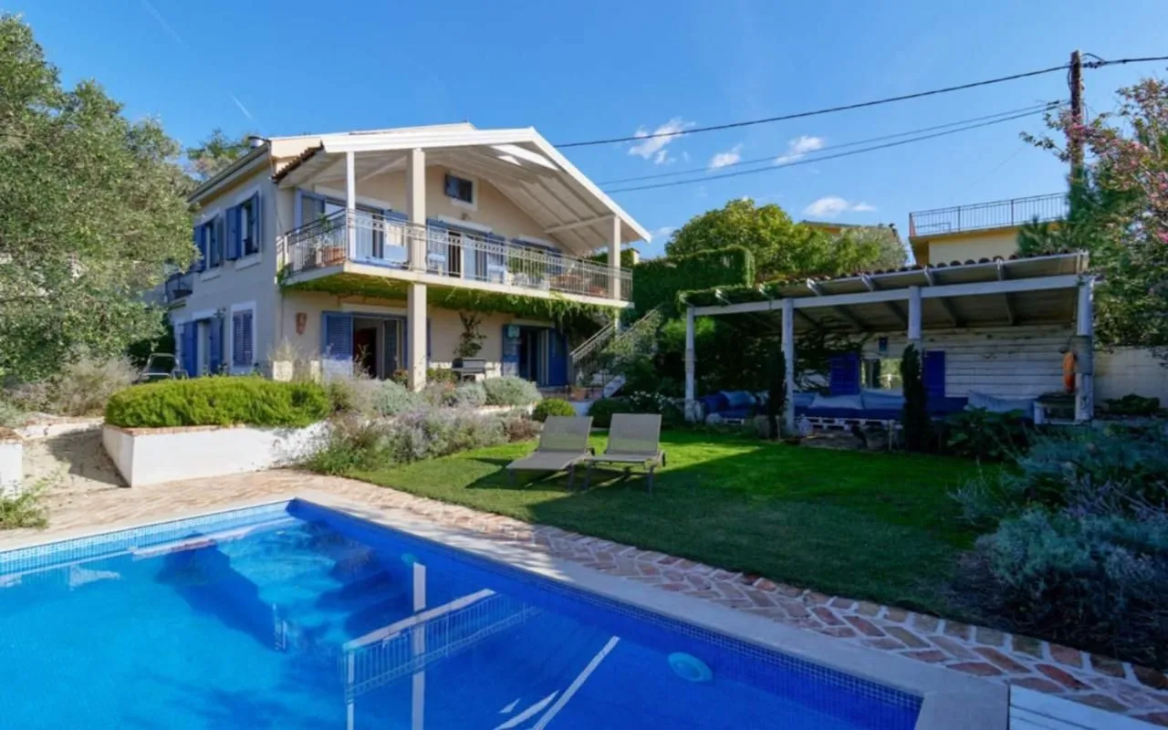 Sale, house, 140m², Kavač, Kotor