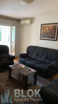 Izdavanje, jednosoban stan, 45m², Centar, Podgorica - image 5