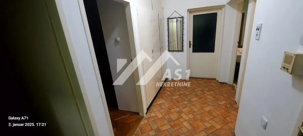 Izdavanje, trosoban stan, 74m², Liman 1, Novi Sad Sve Podlokacije